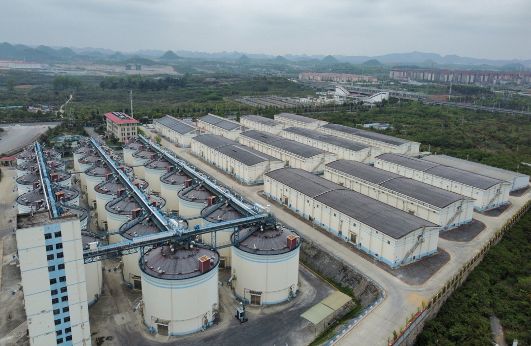 dji_fly_20240406-----西南糧食城已建成中央、省、貴陽市三級儲備55萬噸，其中，中央儲備糧貴陽直屬庫15萬噸，貴州省儲備糧管理總公司貴安中心庫20萬噸；貴陽市市級儲備20萬噸。貴州日報天眼.jpg